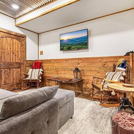 Cherry Log Summit Cabin By Bk Stays - Family Friendly - Playground - Game Room - Jacuzzi - Amazing Mountain Views Exterior photo