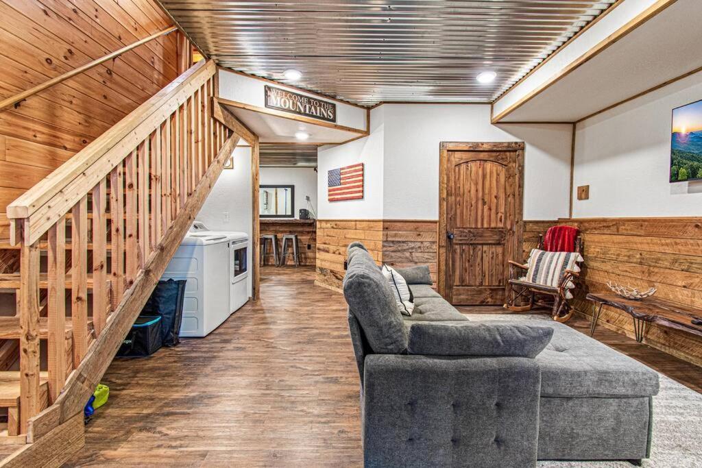 Cherry Log Summit Cabin By Bk Stays - Family Friendly - Playground - Game Room - Jacuzzi - Amazing Mountain Views Exterior photo