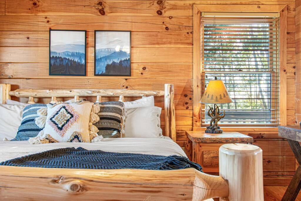 Cherry Log Summit Cabin By Bk Stays - Family Friendly - Playground - Game Room - Jacuzzi - Amazing Mountain Views Exterior photo