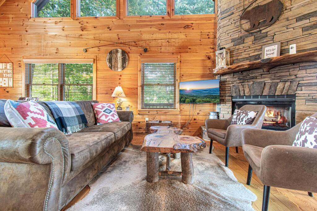 Cherry Log Summit Cabin By Bk Stays - Family Friendly - Playground - Game Room - Jacuzzi - Amazing Mountain Views Exterior photo