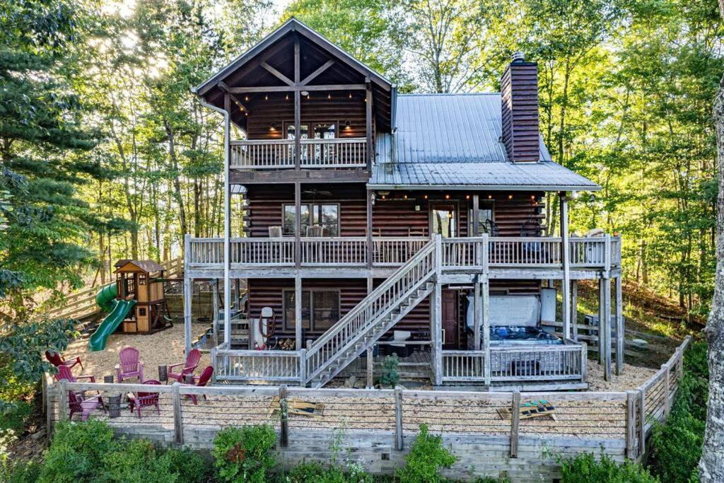Cherry Log Summit Cabin By Bk Stays - Family Friendly - Playground - Game Room - Jacuzzi - Amazing Mountain Views Exterior photo