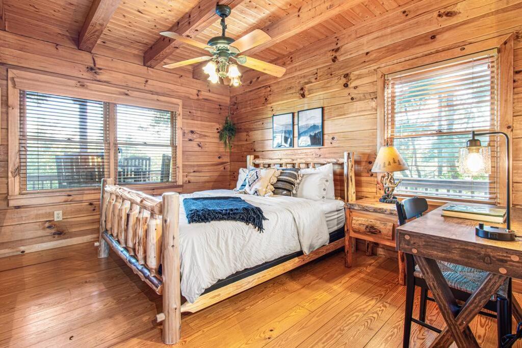 Cherry Log Summit Cabin By Bk Stays - Family Friendly - Playground - Game Room - Jacuzzi - Amazing Mountain Views Exterior photo