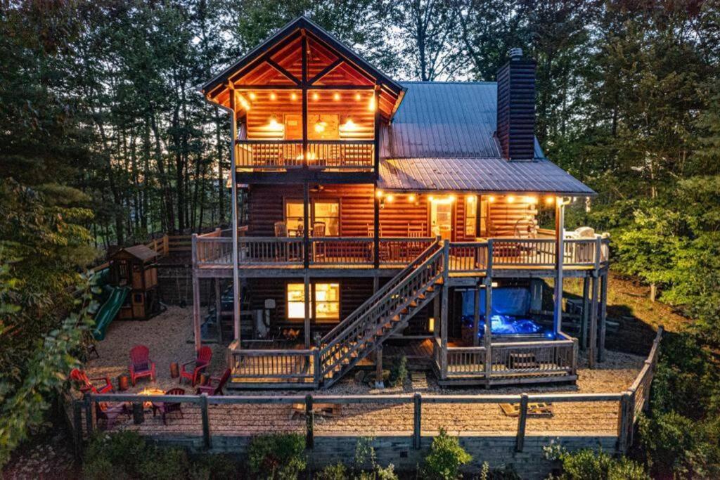 Cherry Log Summit Cabin By Bk Stays - Family Friendly - Playground - Game Room - Jacuzzi - Amazing Mountain Views Exterior photo